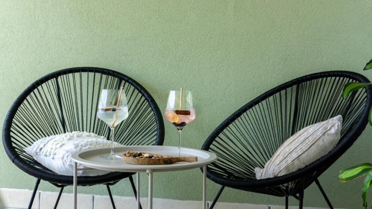 Apartments Hermes Tučepi エクステリア 写真