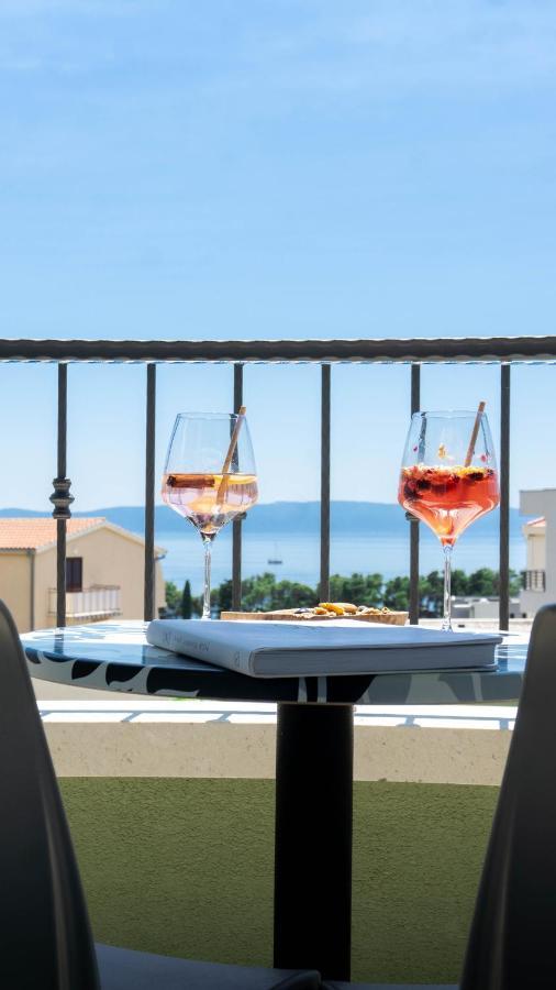 Apartments Hermes Tučepi エクステリア 写真