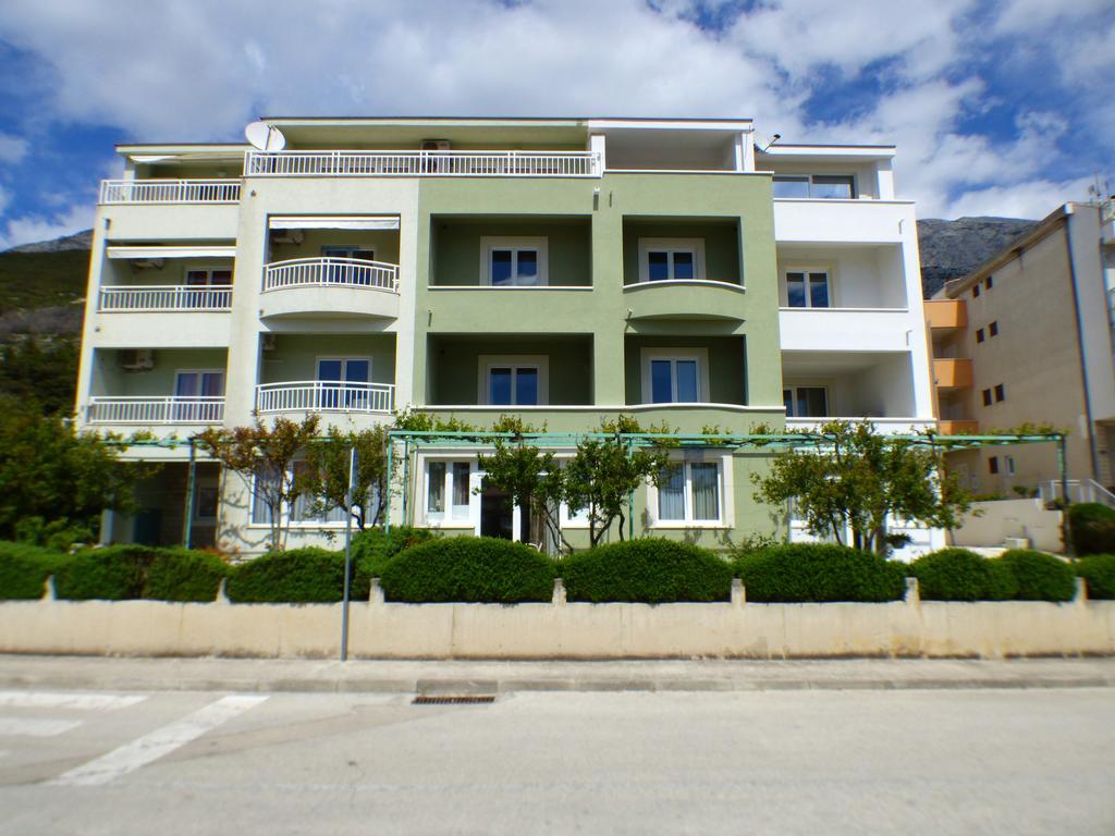 Apartments Hermes Tučepi エクステリア 写真