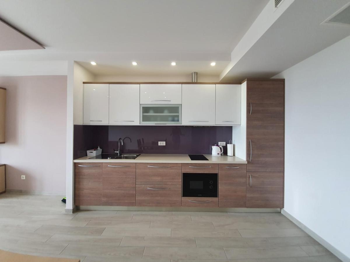 Apartments Hermes Tučepi エクステリア 写真
